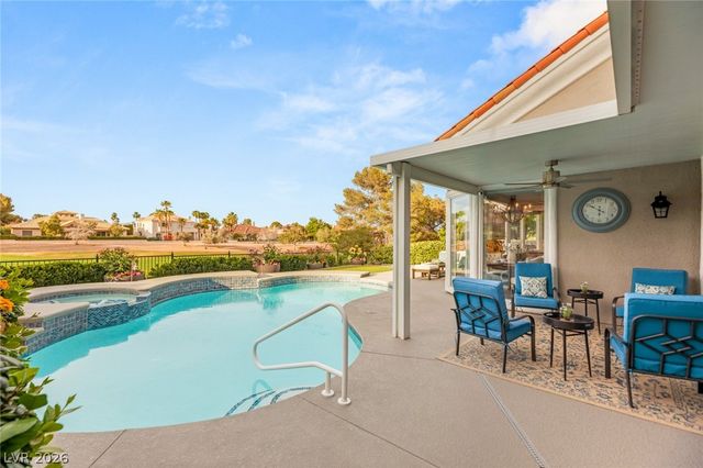 8936 Rainbow Ridge Drive, Las Vegas, NV 89117