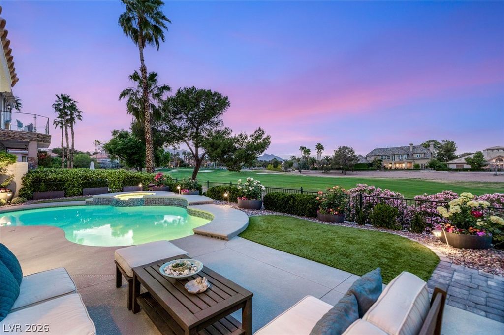 8936 Rainbow Ridge Drive, Las Vegas, NV 89117