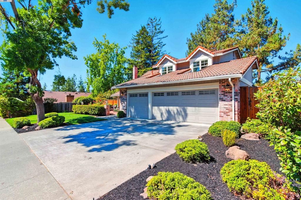 2673 Velvet Way, Walnut Creek, CA 94596