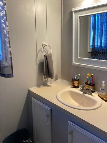 850 W Mission Blvd B21, Ontario, CA 91762