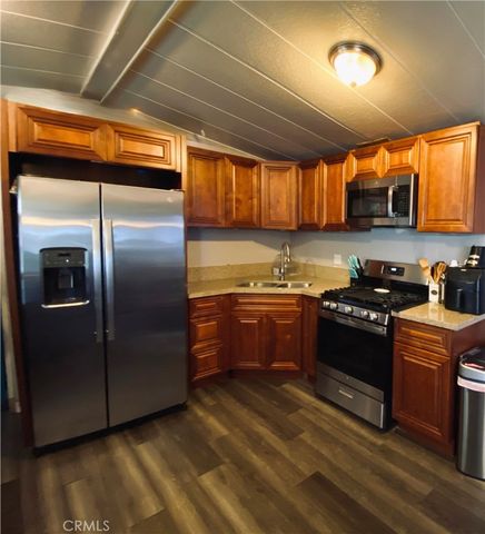 850 W Mission Blvd B21, Ontario, CA 91762