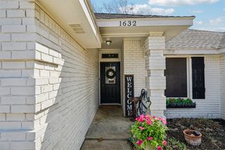 1632 Greenway Court, Midlothian, TX 76065