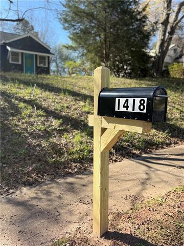 1418 E 10th Street, West Point, GA 31833