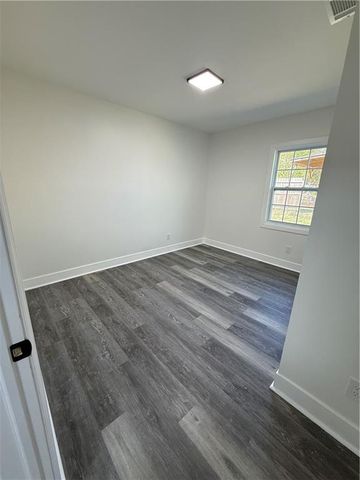 1418 E 10th Street, West Point, GA 31833