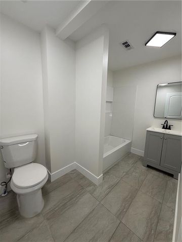 1418 E 10th Street, West Point, GA 31833