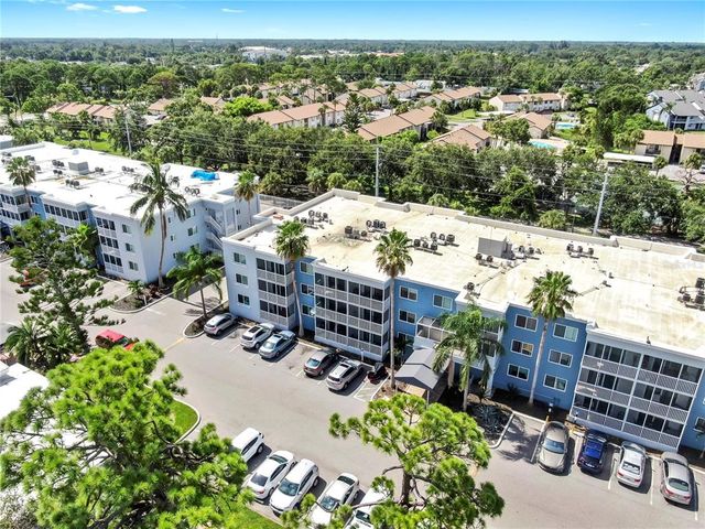 2700 COCONUT BAY LANE 427, Sarasota, FL 34237