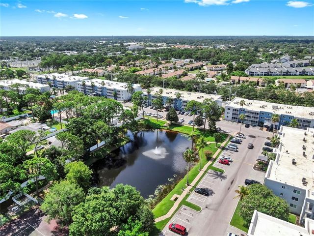 2700 COCONUT BAY LANE 427, Sarasota, FL 34237
