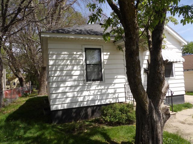 1204 4th Avenue NW, Austin, MN 55912