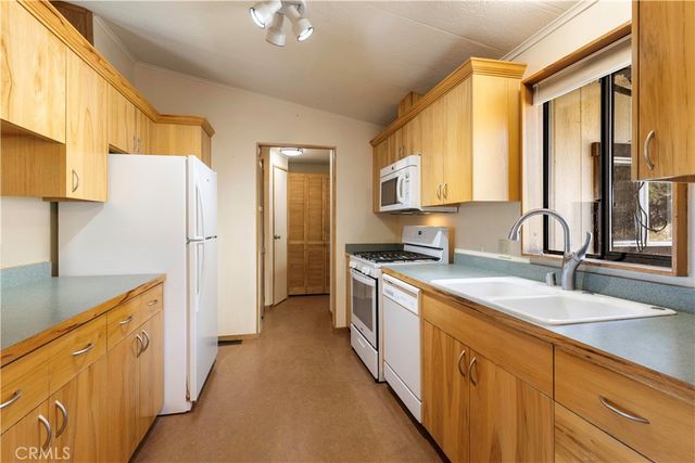 9170 Upper Lake Lucerne, Upper Lake, CA 95485