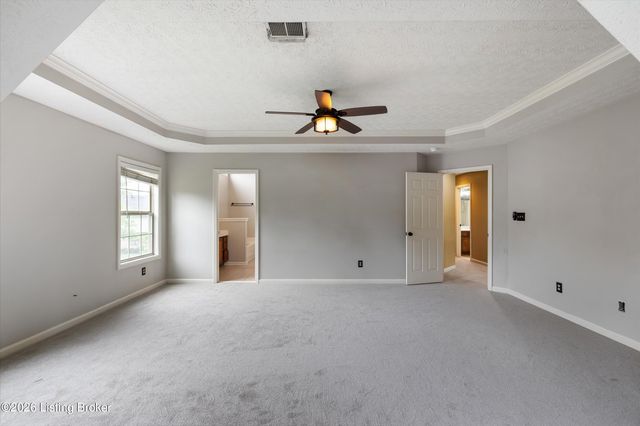 5800 Weatherburn Ct, Prospect, KY 40059