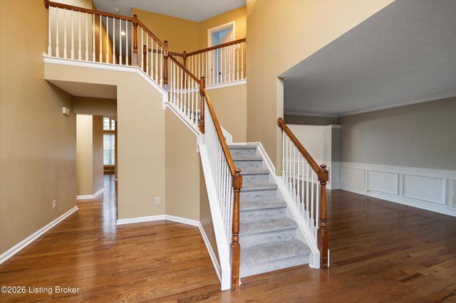 5800 Weatherburn Ct, Prospect, KY 40059