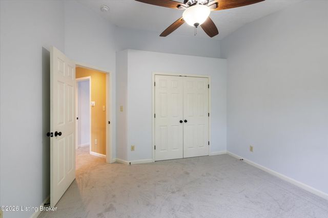 5800 Weatherburn Ct, Prospect, KY 40059