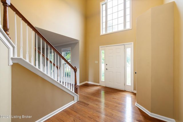 5800 Weatherburn Ct, Prospect, KY 40059