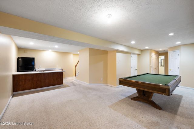 5800 Weatherburn Ct, Prospect, KY 40059