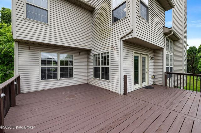 5800 Weatherburn Ct, Prospect, KY 40059