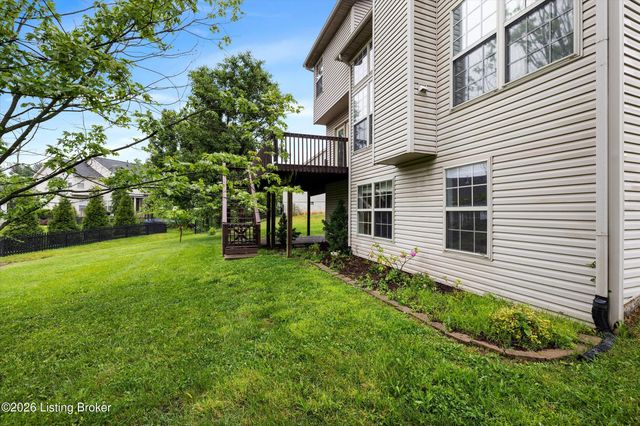 5800 Weatherburn Ct, Prospect, KY 40059