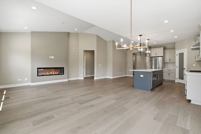 16580 Kayla Drive, Lemont, IL 60439