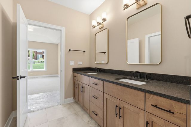 16580 Kayla Drive, Lemont, IL 60439