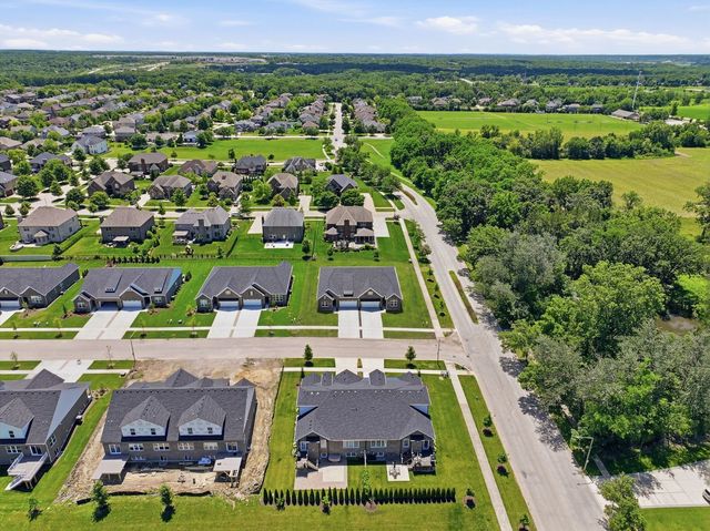 16580 Kayla Drive, Lemont, IL 60439