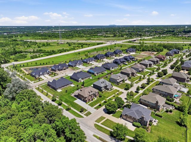 16580 Kayla Drive, Lemont, IL 60439