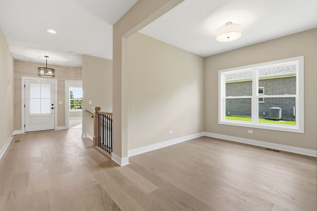 16580 Kayla Drive, Lemont, IL 60439