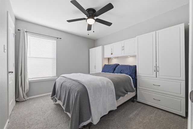 910 Grouse Road, Glenn Heights, TX 75154