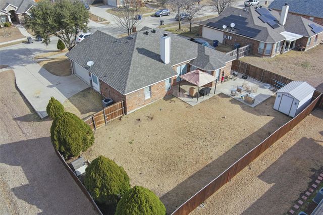 910 Grouse Road, Glenn Heights, TX 75154