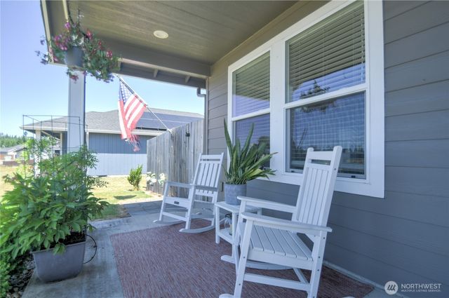 410 Herren Avenue, Winlock, WA 98596