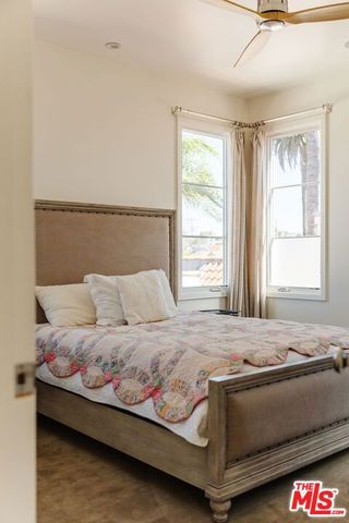 1633 Hi Point Street, Los Angeles, CA 90035