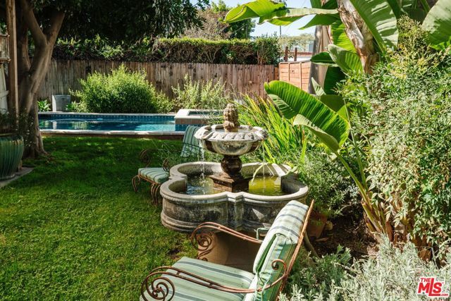 1633 Hi Point Street, Los Angeles, CA 90035