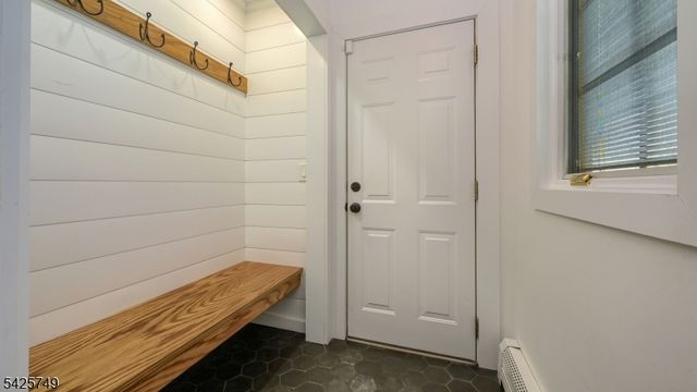 112 Urban Club Rd, Wayne Twp., NJ 07470