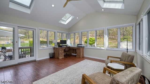 112 Urban Club Rd, Wayne Twp., NJ 07470
