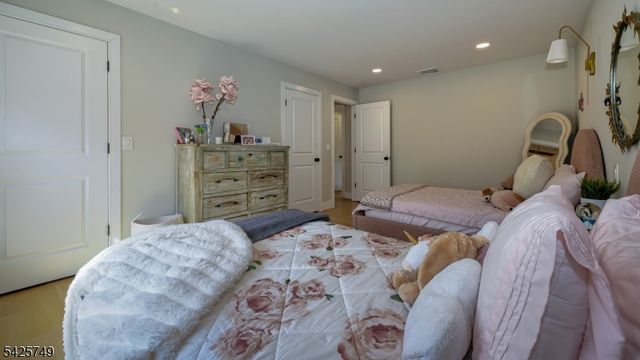 112 Urban Club Rd, Wayne Twp., NJ 07470