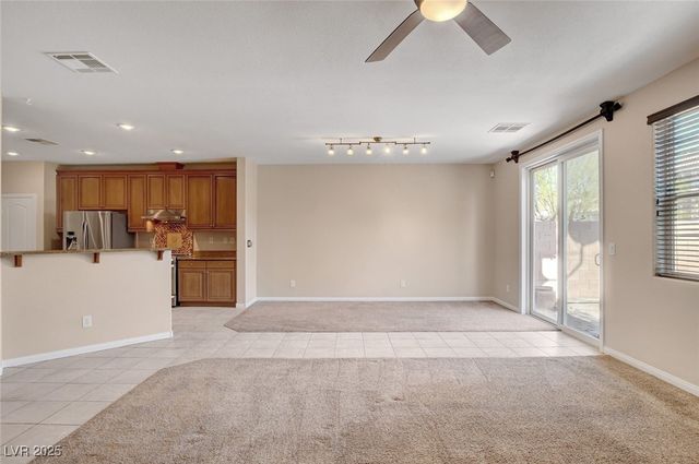 6250 West Arby Avenue 125, Las Vegas, NV 89118