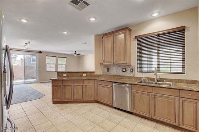 6250 West Arby Avenue 125, Las Vegas, NV 89118