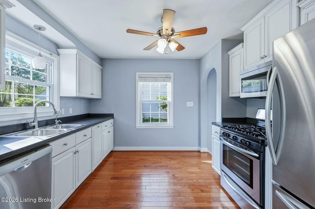 323 N Hubbards Ln, Louisville, KY 40207