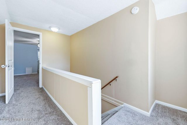 323 N Hubbards Ln, Louisville, KY 40207