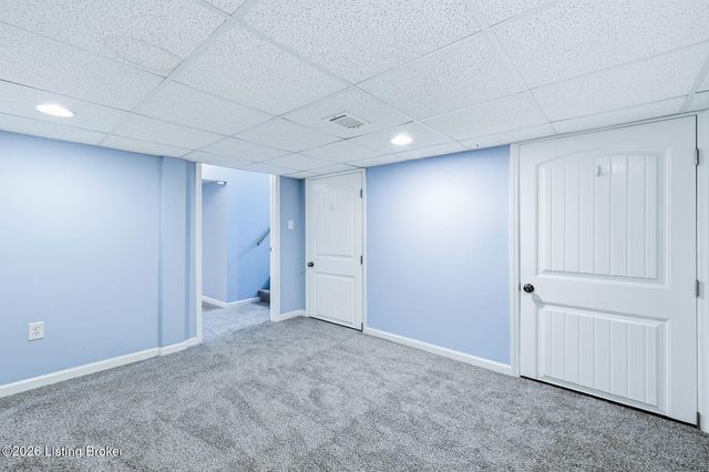 323 N Hubbards Ln, Louisville, KY 40207