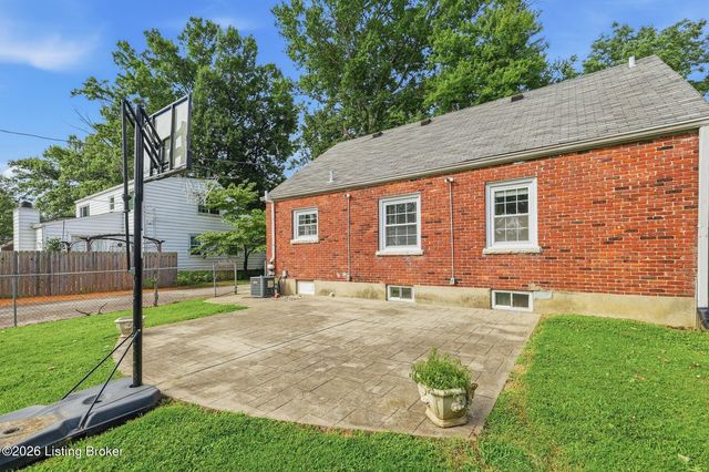 323 N Hubbards Ln, Louisville, KY 40207