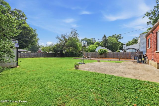 323 N Hubbards Ln, Louisville, KY 40207