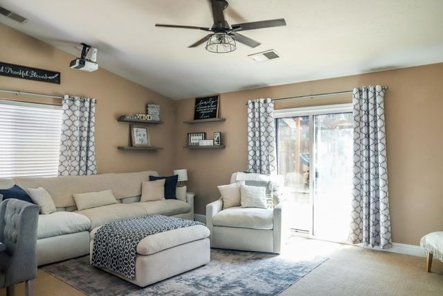 860 S Linda Lane, Fresno, CA 93727
