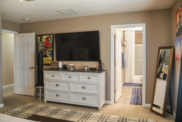 860 S Linda Lane, Fresno, CA 93727