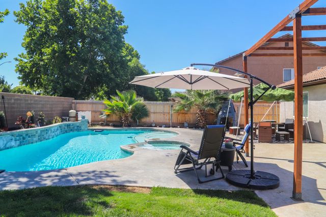 860 S Linda Lane, Fresno, CA 93727