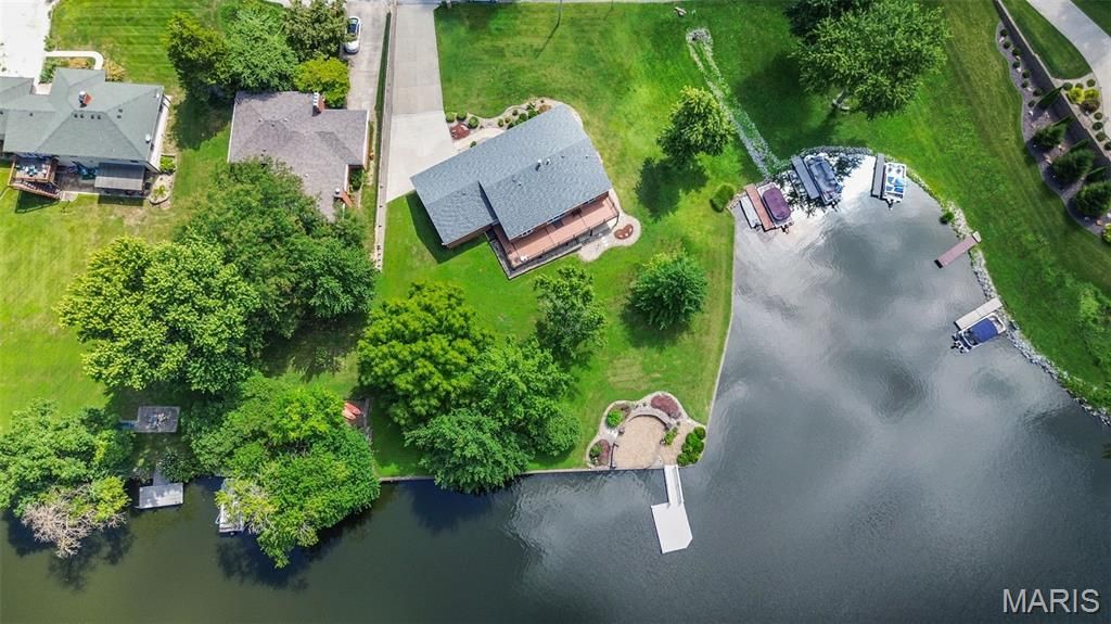 369 E Lake Drive, Edwardsville, IL 62025