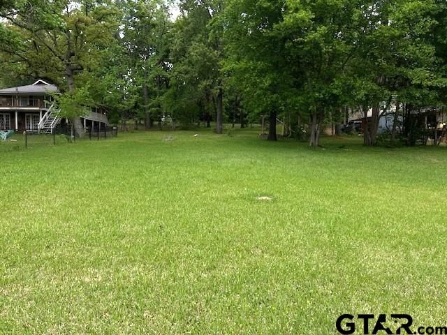 17418 Lakeview Dr, Flint, TX 75762