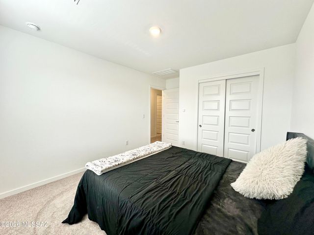 7064 W Vineridge Drive, Tucson, AZ 85757