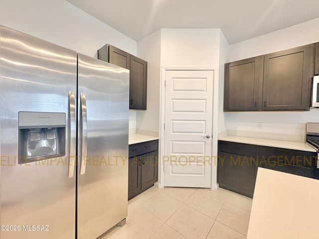 7064 W Vineridge Drive, Tucson, AZ 85757