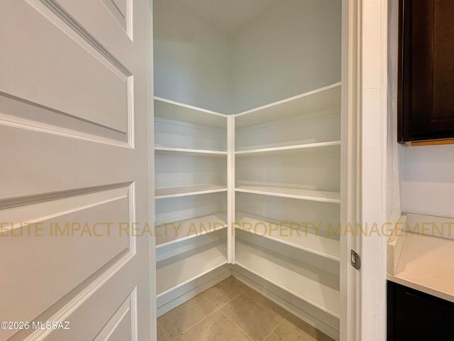 7064 W Vineridge Drive, Tucson, AZ 85757