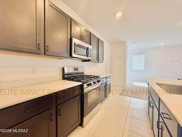 7064 W Vineridge Drive, Tucson, AZ 85757