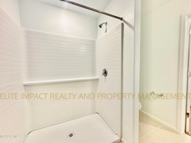 7064 W Vineridge Drive, Tucson, AZ 85757